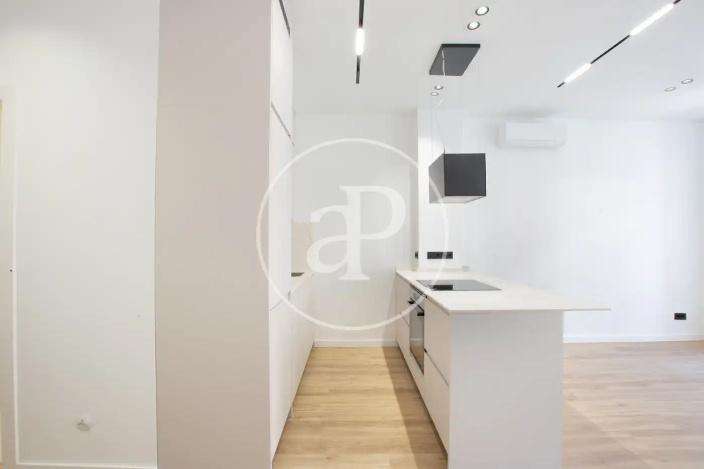 Cocina de Piso de alquiler en Valencia con Aire acondicionado y Balcón