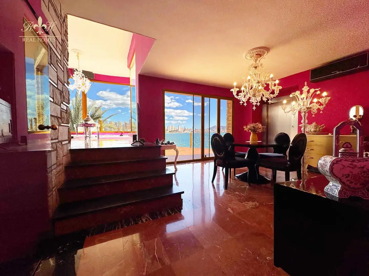 Dining room of Houses for sale in Benidorm  with Air Conditioner and Terrace