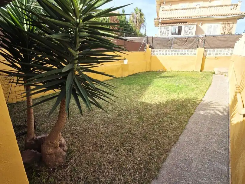 House with pool for sale in Carrer Falcó 61, imagen 2