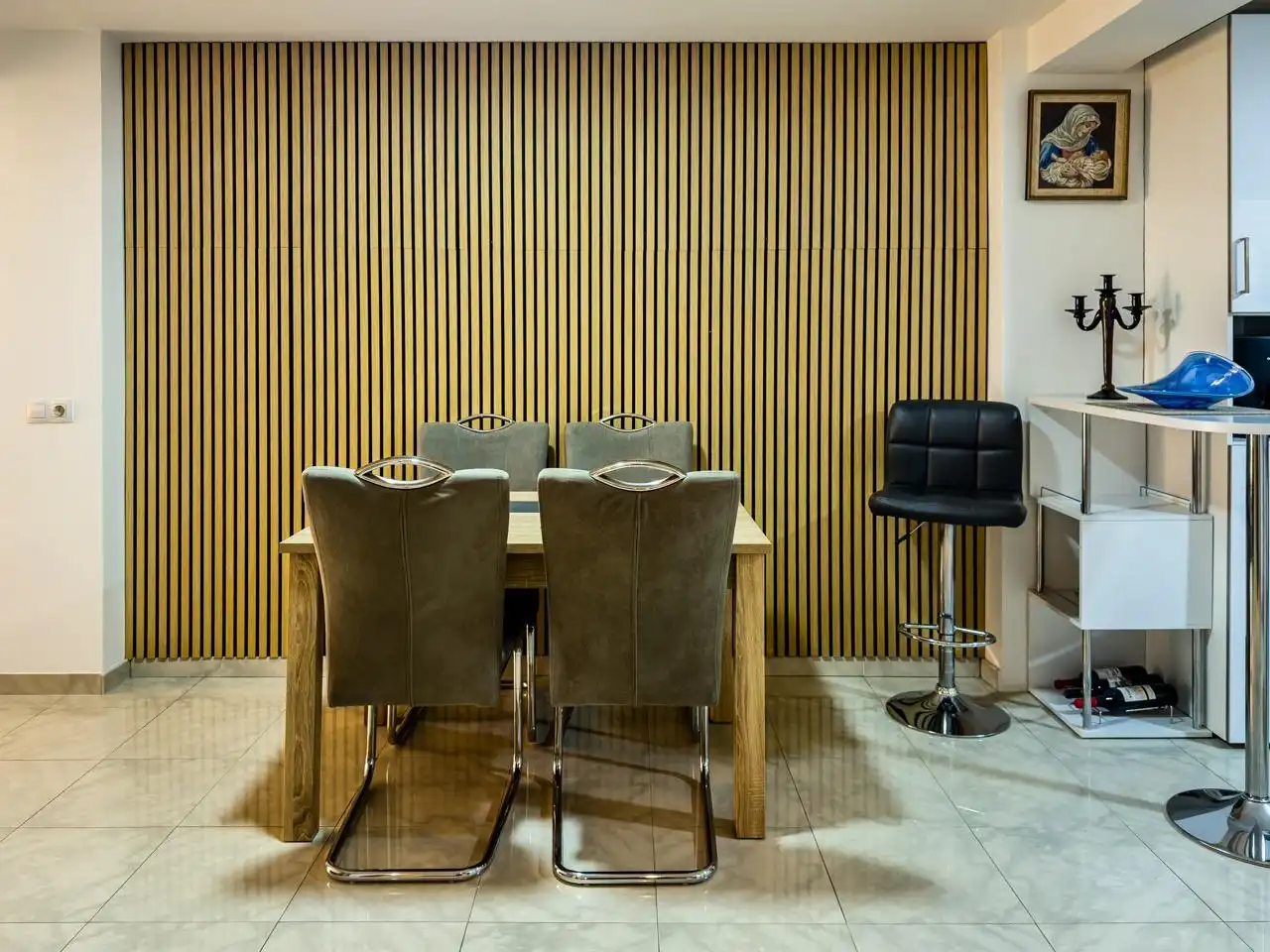Dining room of Flat for sale in Canals  with Air Conditioner and Balcony