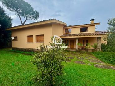 Maison avec jardin à vendre à Taradell