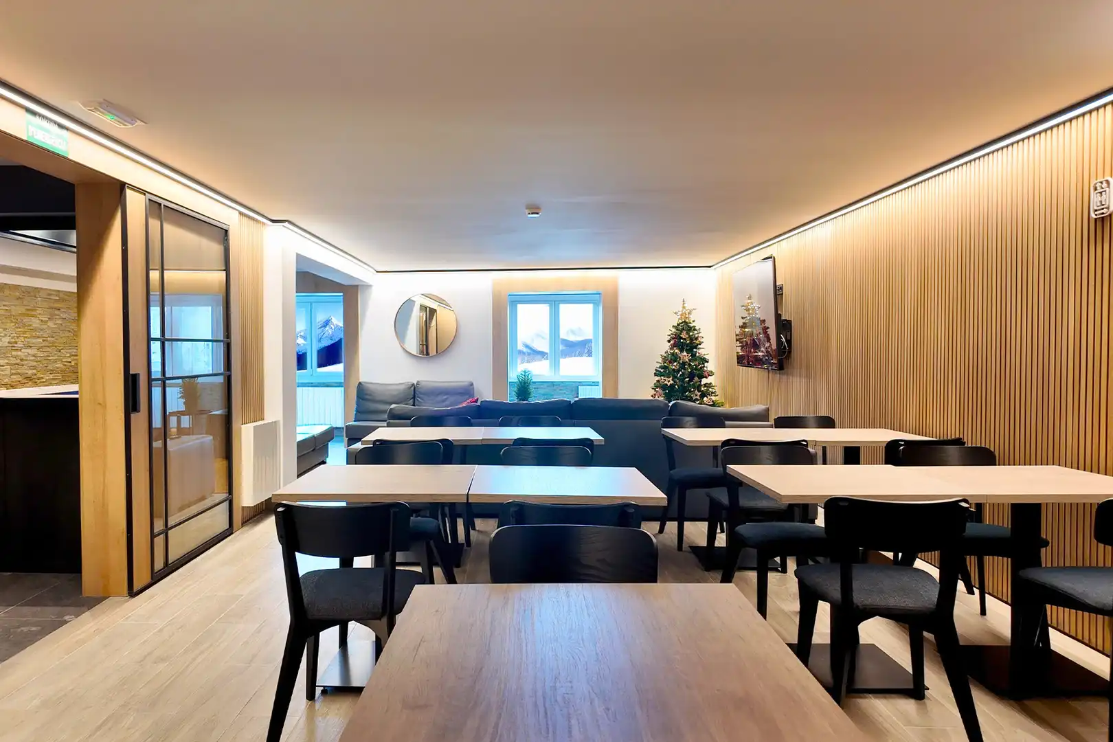 Hotel con ascensore in vendita a Carrer Sant Jordi, imagen 2