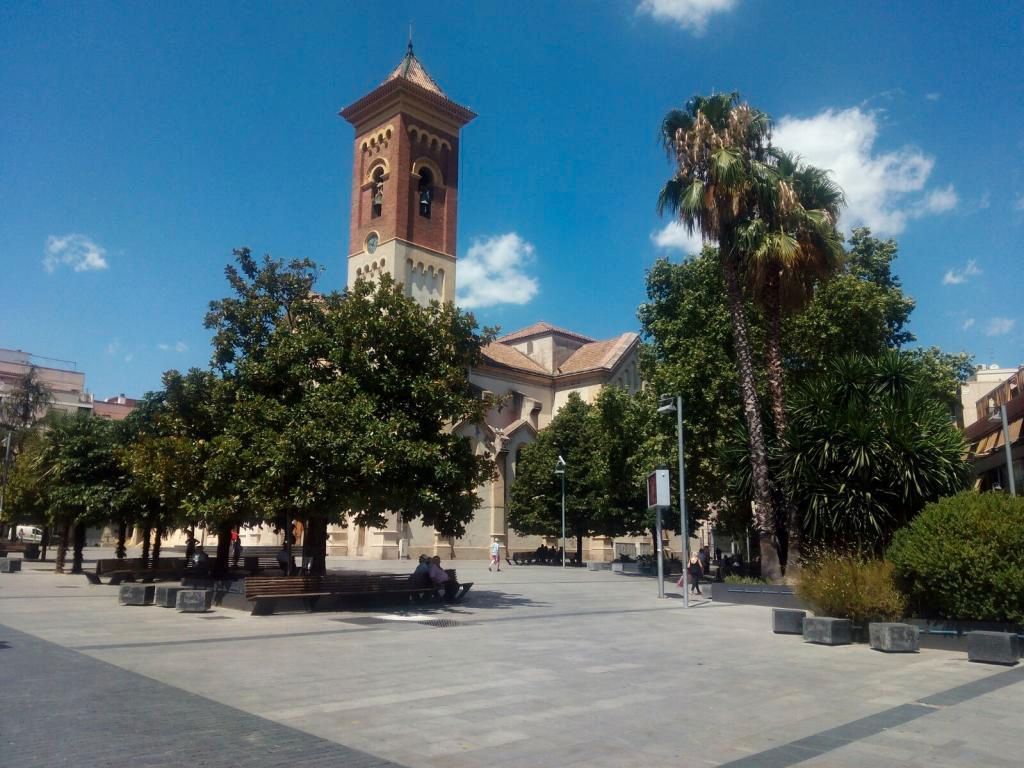 Vista exterior de Pis de lloguer en Cerdanyola del Vallès amb Calefacció