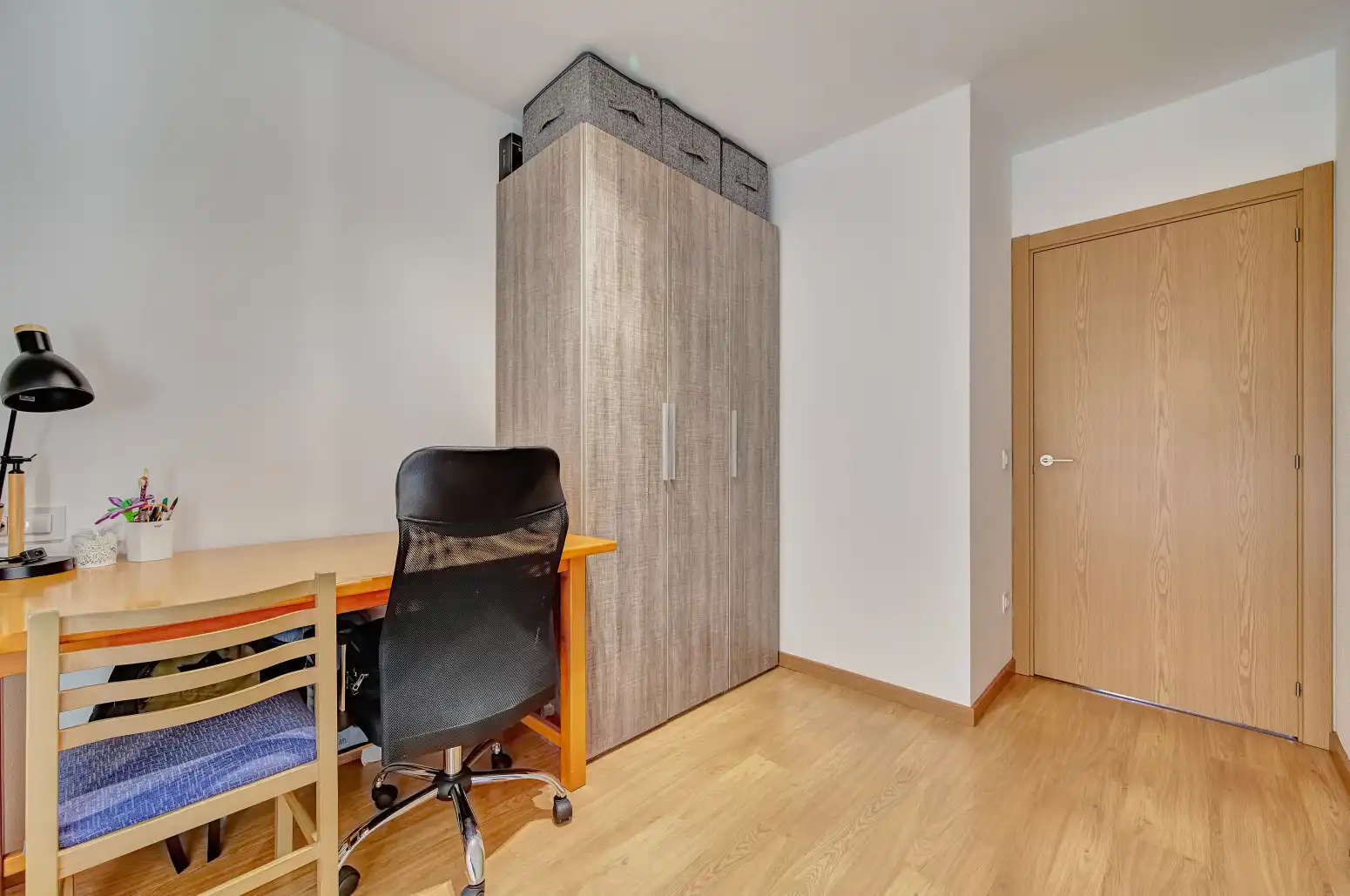 Dormitori de Pis en venda en  Pamplona / Iruña amb Calefacció, Parquet i Terrassa