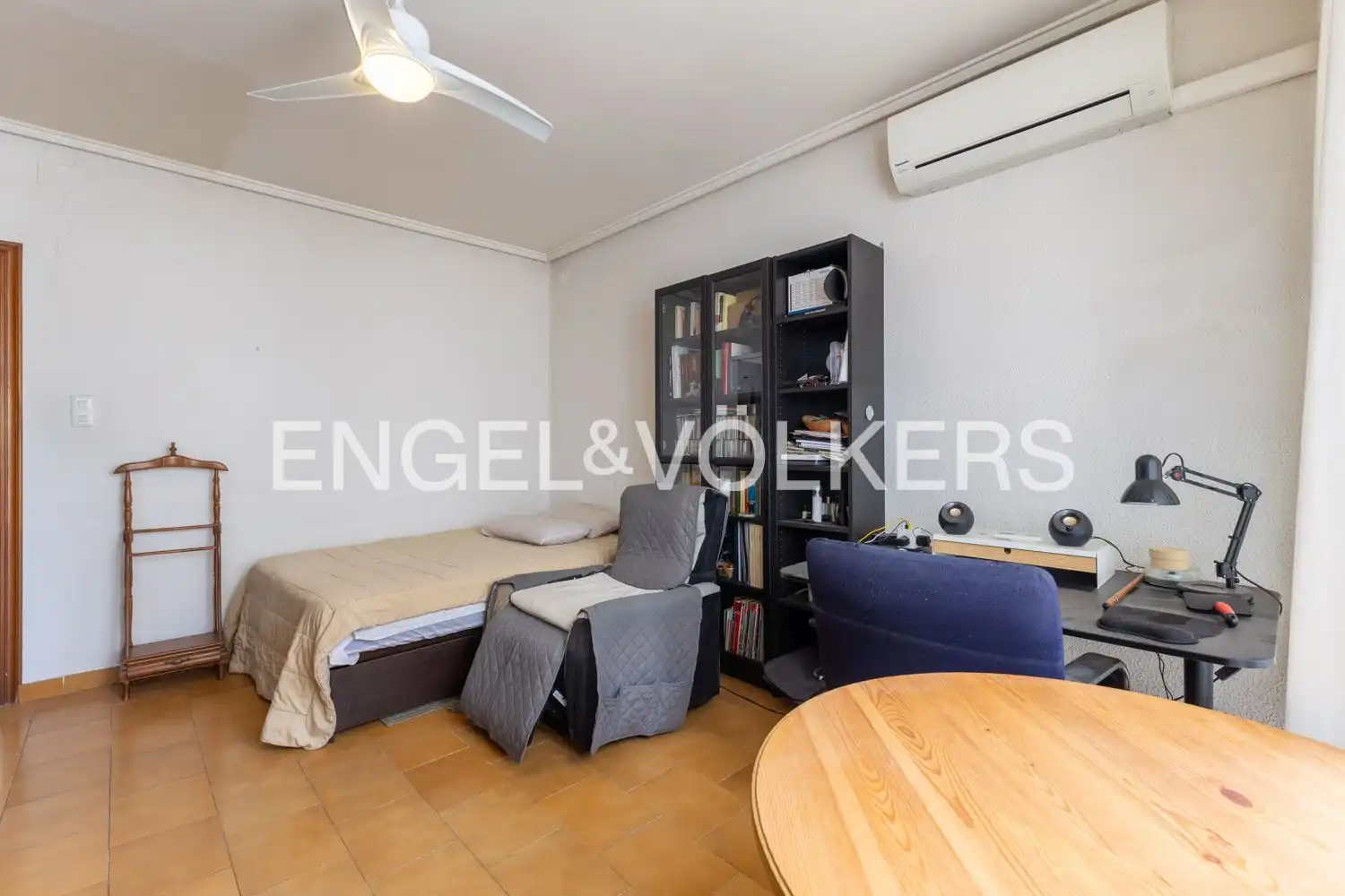 Habitación de Piso en venta en Valencia con Aire acondicionado y Calefacción