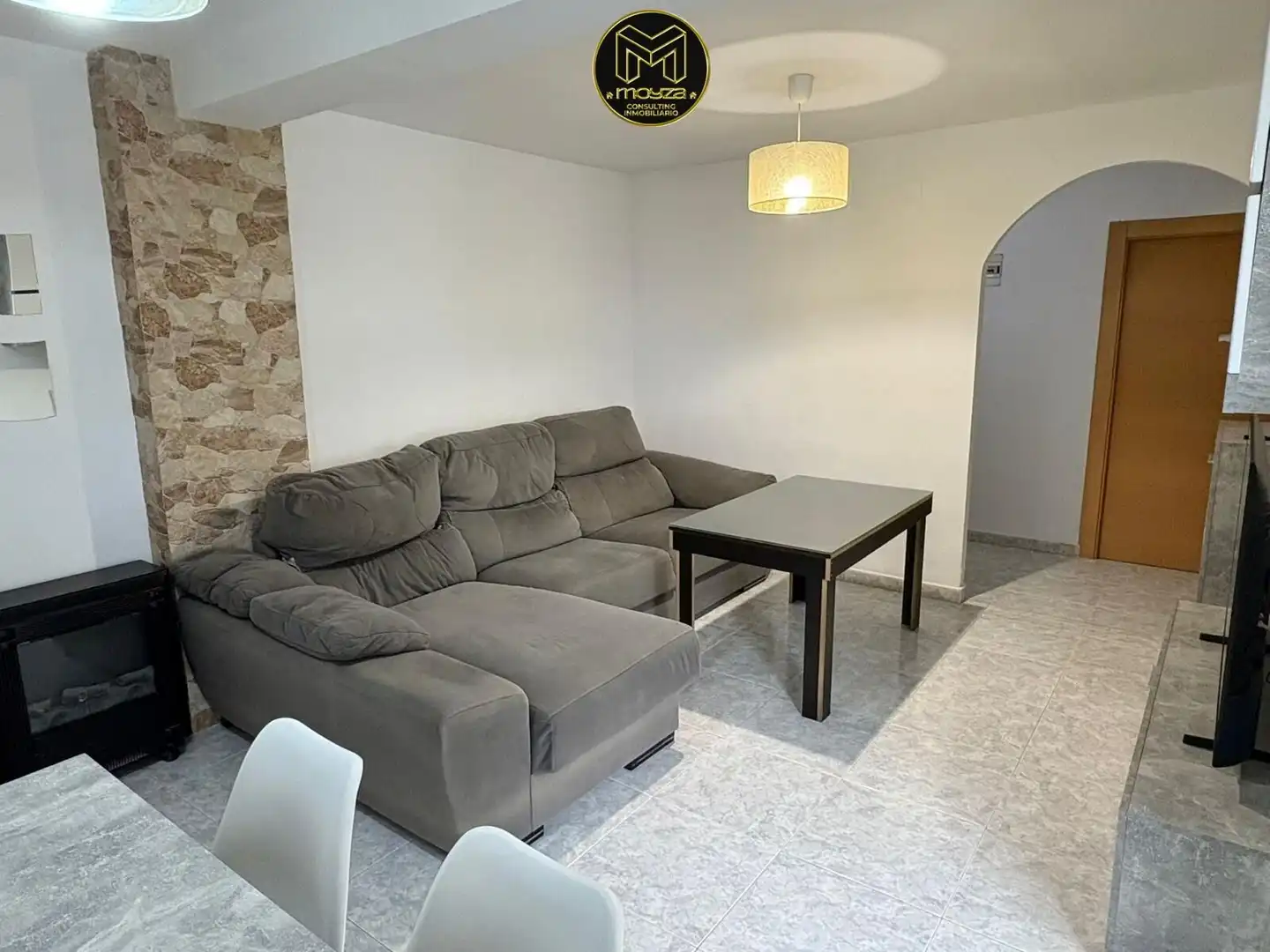 Sala d'estar de Pis en venda en Jaén amb Aire condicionat, Moblat i Balcó