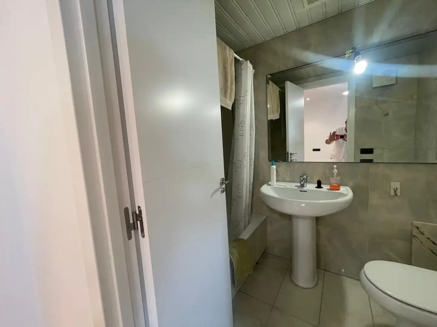 Bathroom of Attic for rent in Zaragoza  with Air Conditioner, Heating and Parquet flooring