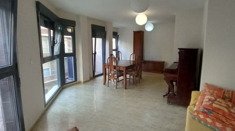 Foto 2 von Wohnung zur Miete in Ensanche - Diputación, Alicante / Alacant