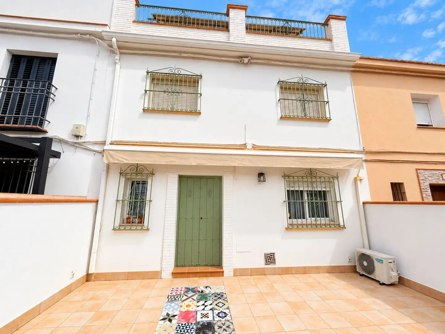 Vista exterior de Casa o xalet en venda en Marchena, Sevilla