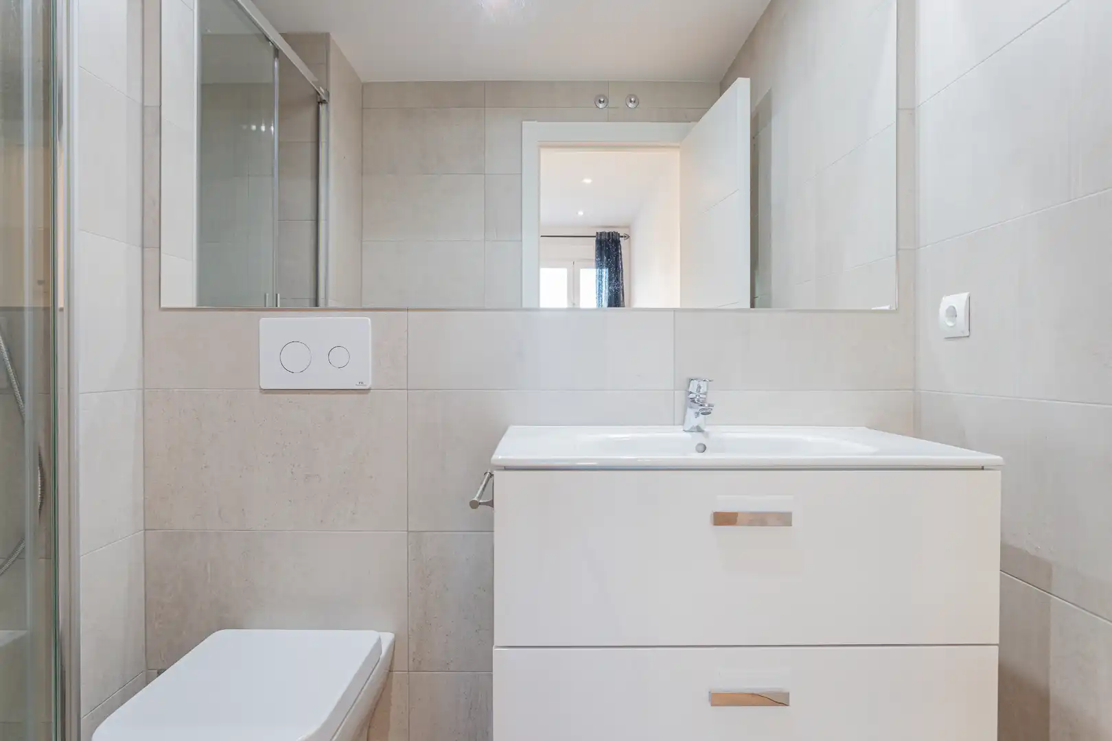 Badezimmer von Wohnung zum Verkauf in Madrid mit Heizung, Terrasse und Abstellraum