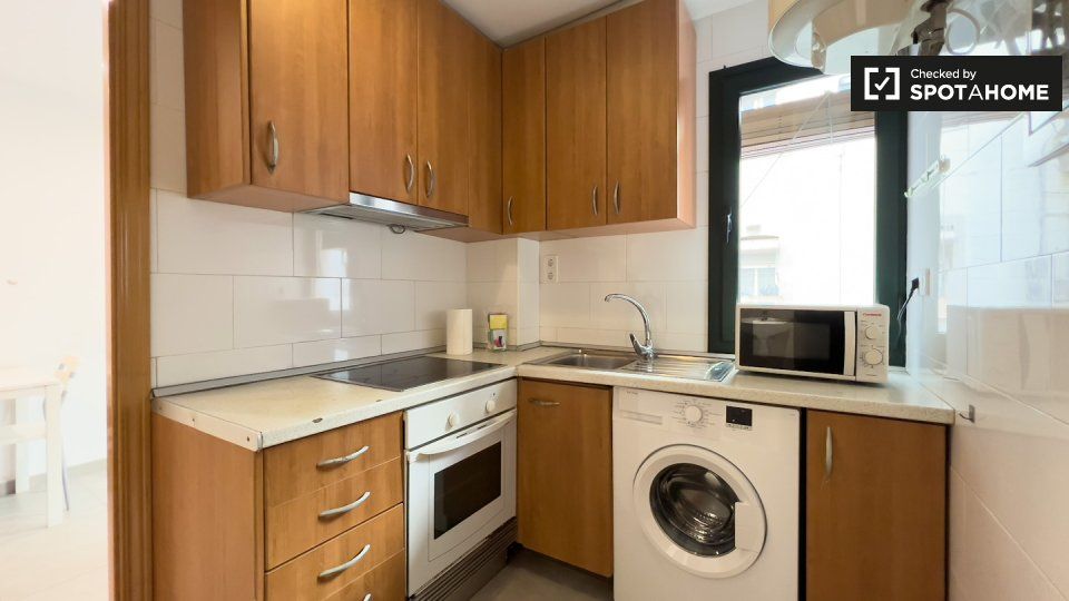 Cocina de Piso de alquiler en  Barcelona Capital con Aire acondicionado, Calefacción y Amueblado