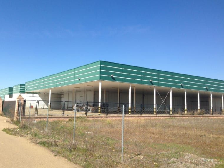 Industrial buildings to rent in Pj/ Polígono                                      , Valdelacalzada
