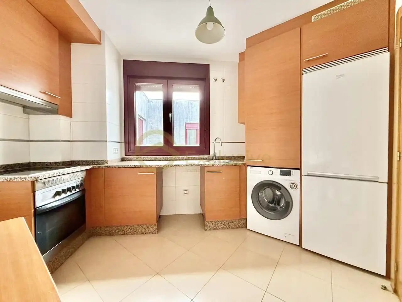 Cocina de Ático en venta en Viveiro con Calefacción, Parquet y Trastero