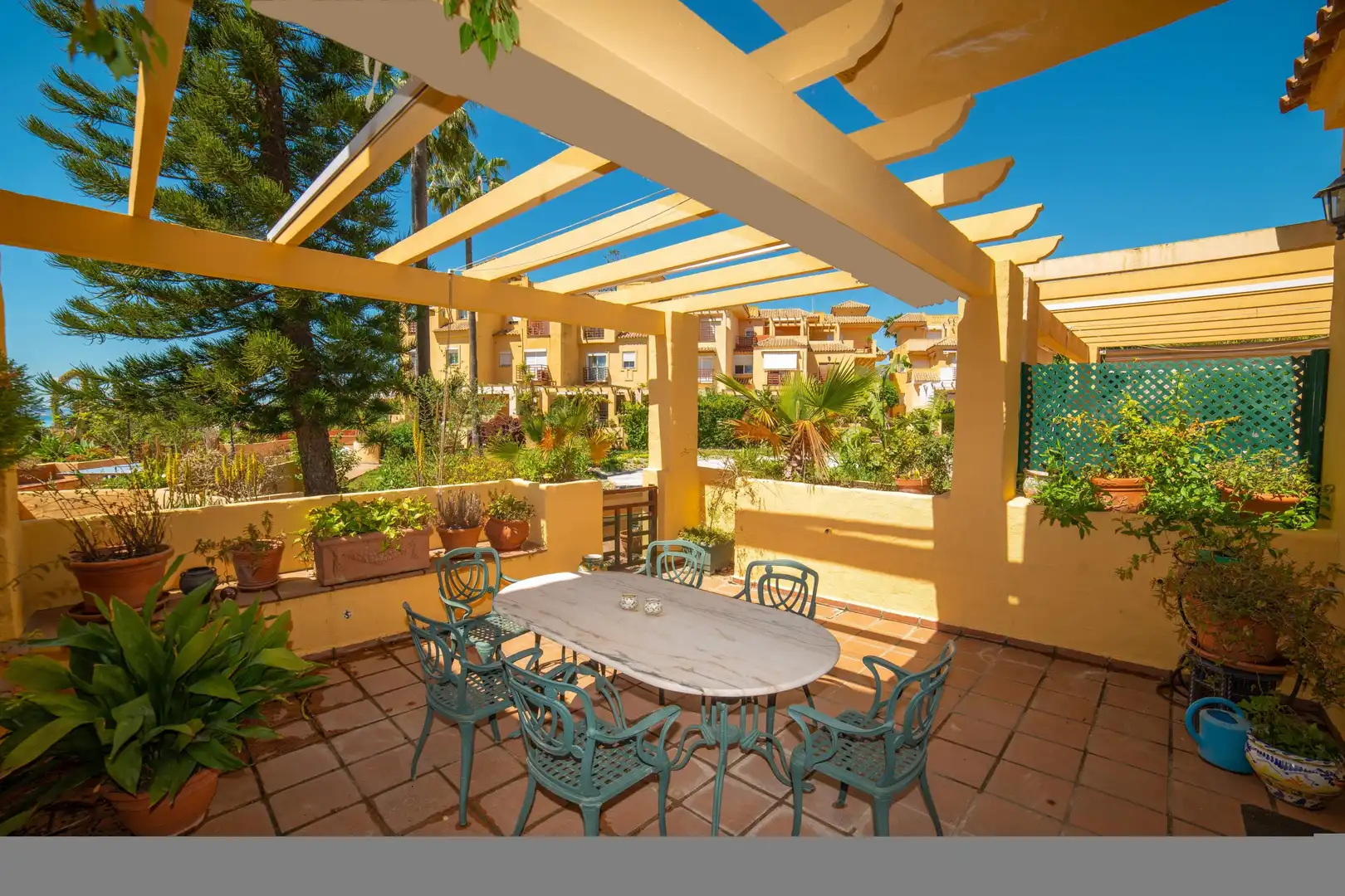 Terraza de Casa adosada en venta en Estepona con Aire acondicionado, Calefacción y Jardín privado