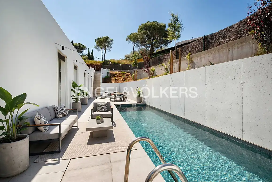 Villa mit Pool zum Verkauf in Carrer Rec del Bal