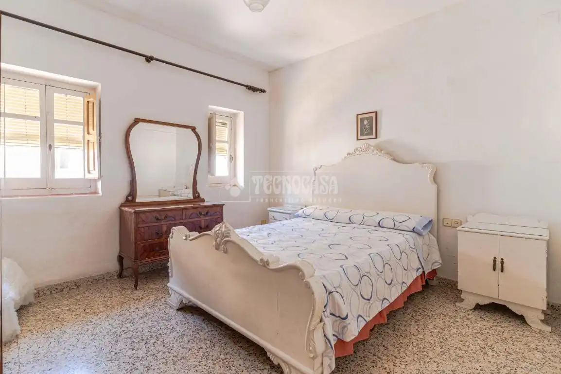 Dormitori de Casa o xalet en venda en Motril