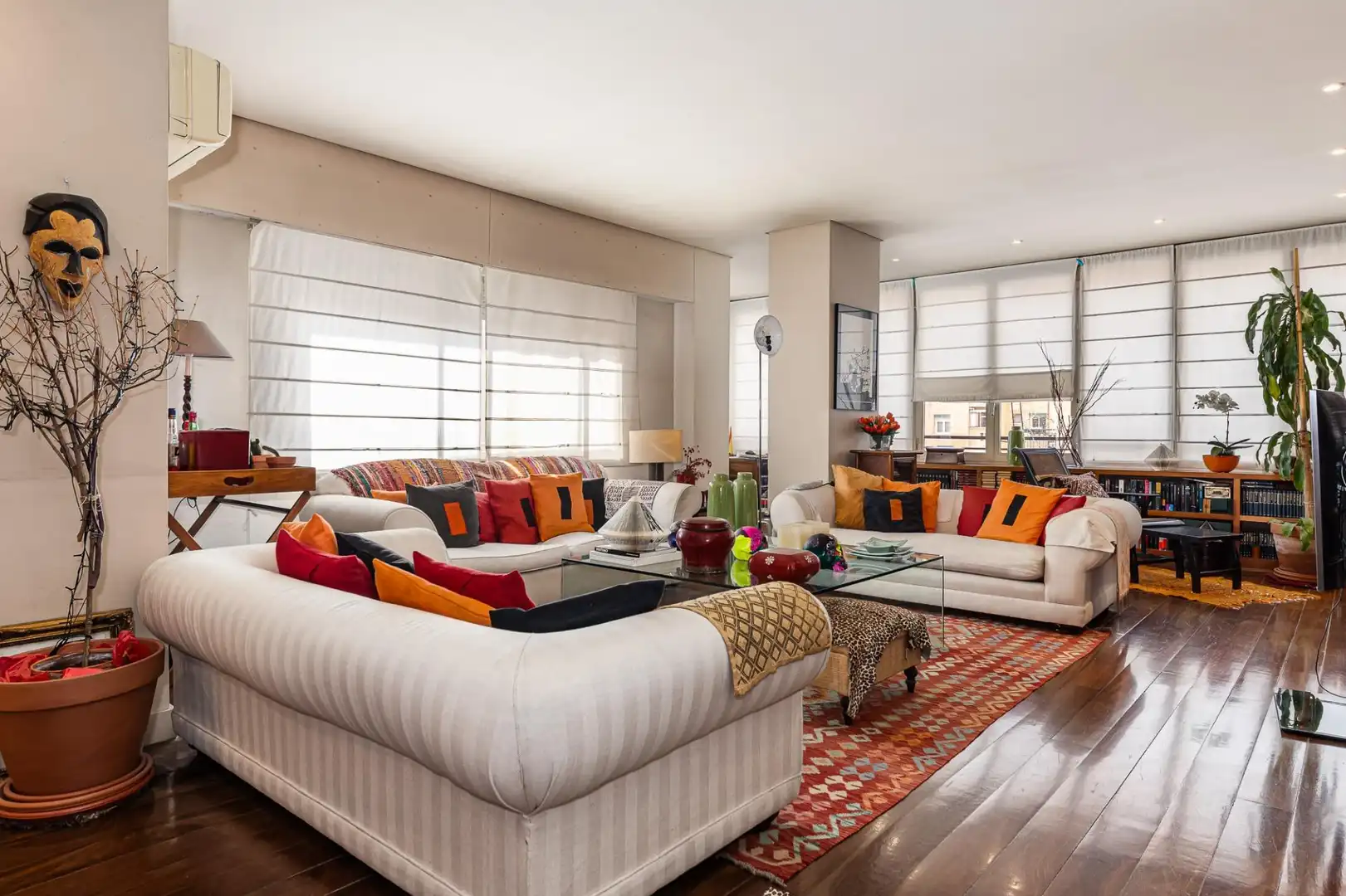 Living room of Flat for sale in  Madrid Capital  with Air Conditioner and Storage room