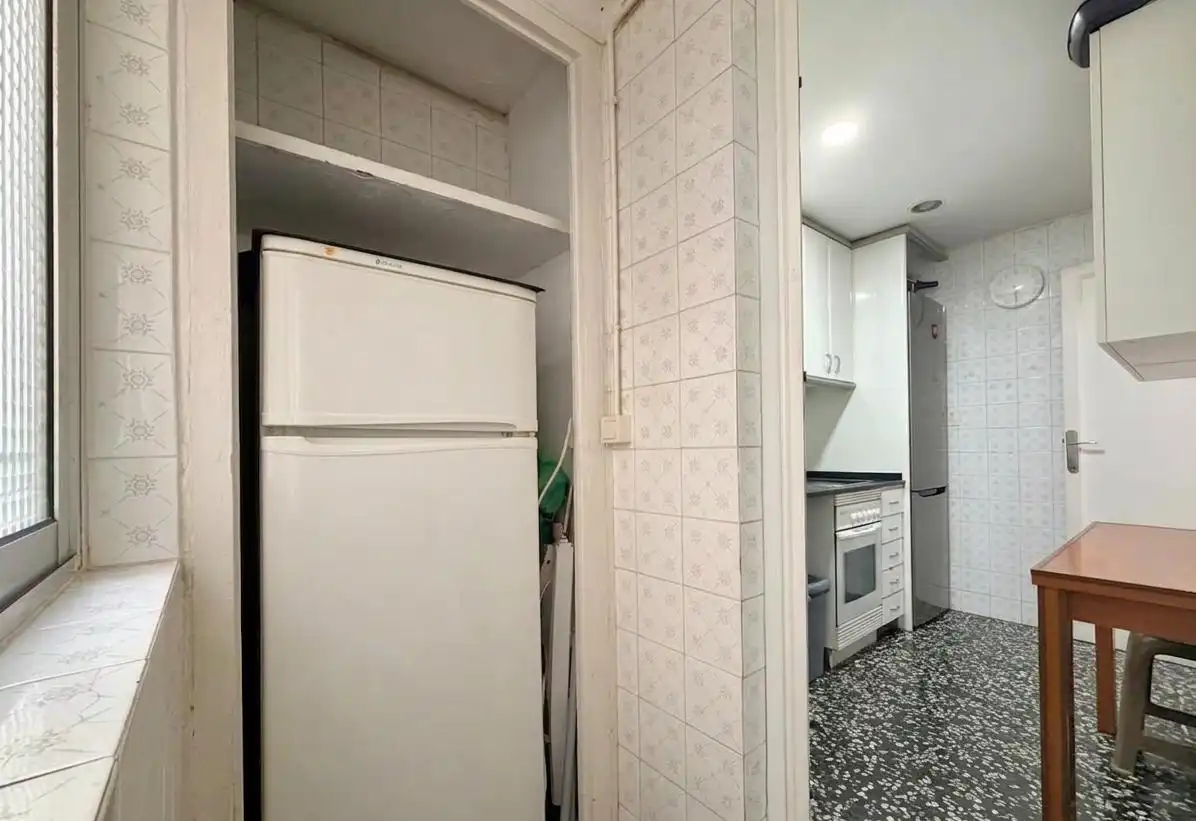 Küche von Wohnung zum Verkauf in Barcelona mit Balkon