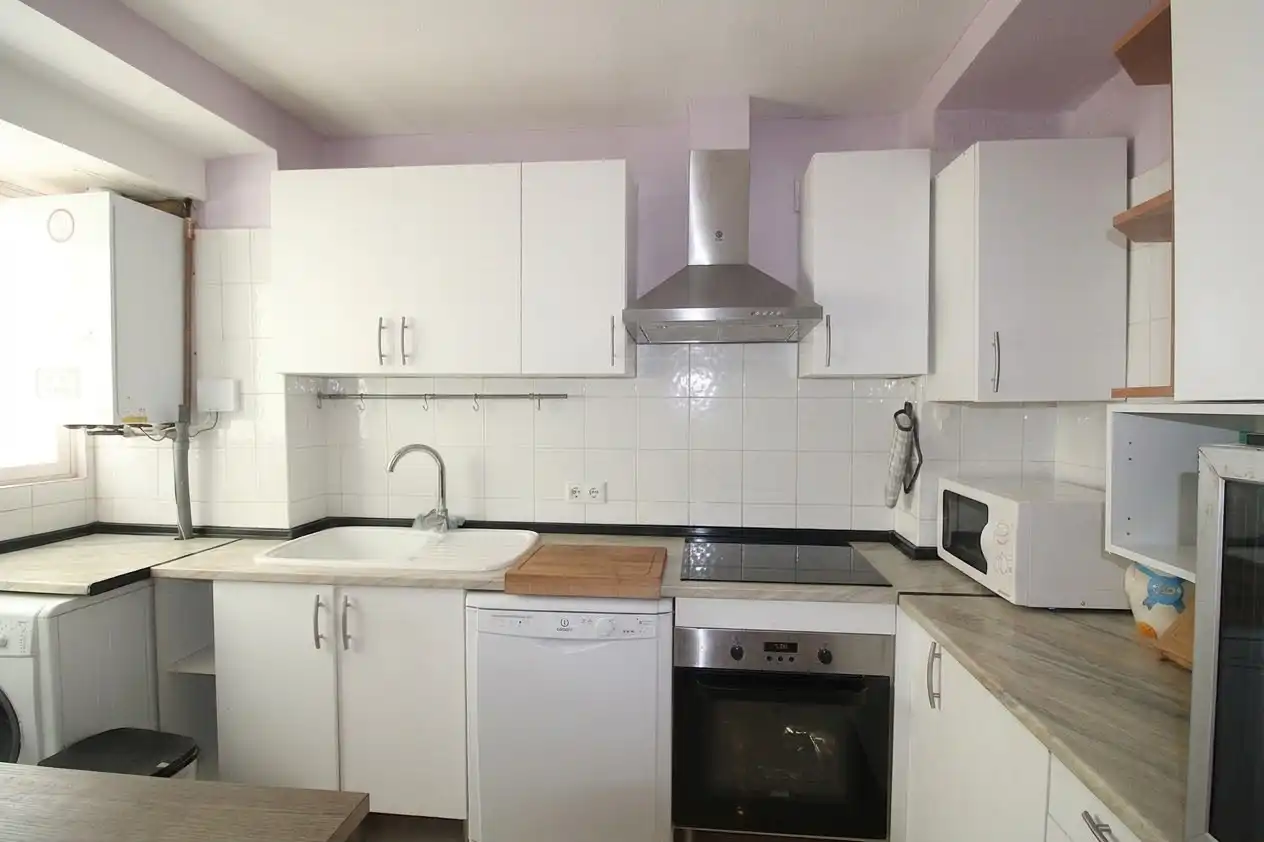 Kitchen of Flat for sale in Valencia  with Air Conditioner, Heating and Balcony