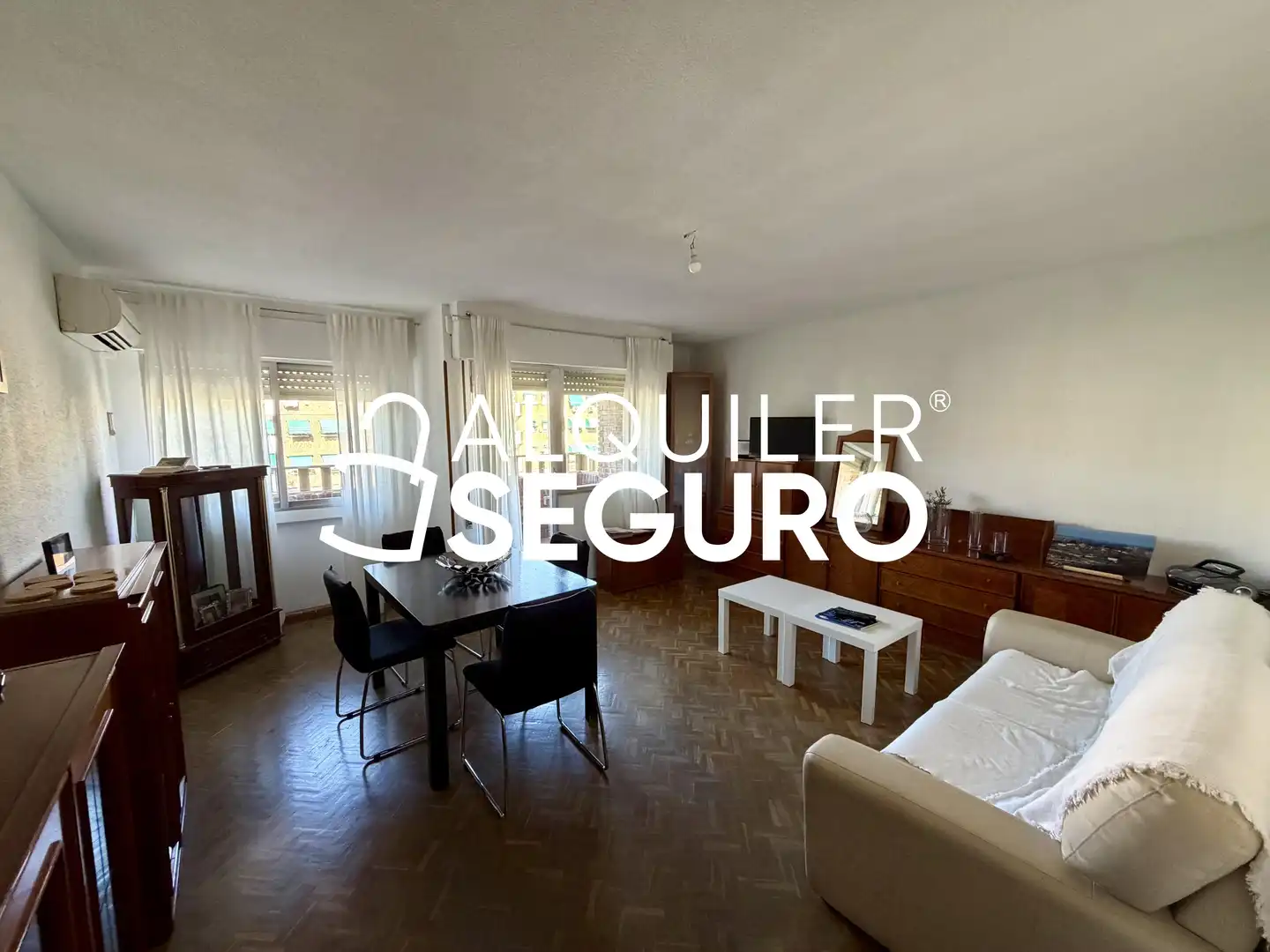 Flat for rent in Plaza de la Piña, Centro