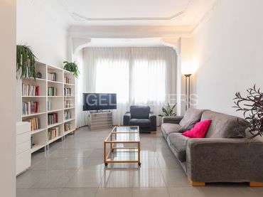 Piso con balcón en venta en Extramurs