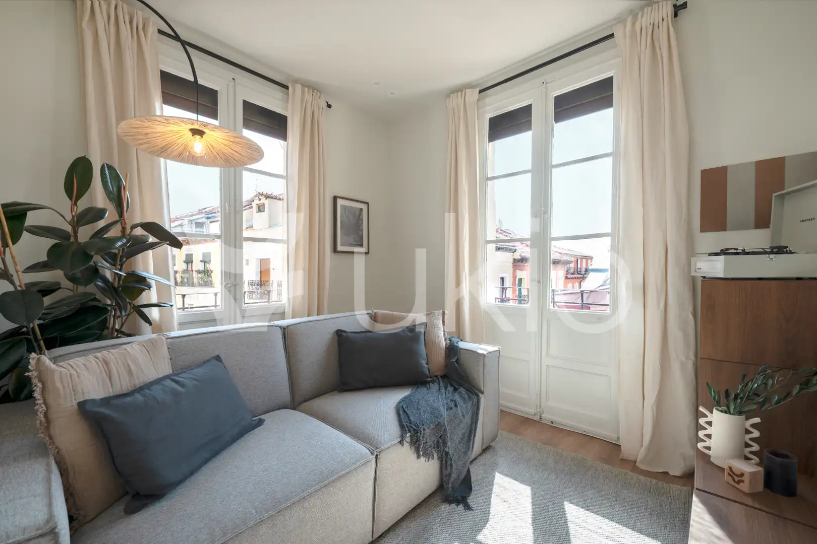 Sala de estar de Apartamento de alquiler en Madrid con Aire acondicionado, Calefacción y Amueblado