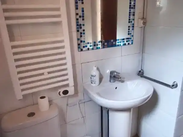 Bany de Pis en venda en La Llacuna amb Aire condicionat, Piscina i Balcó