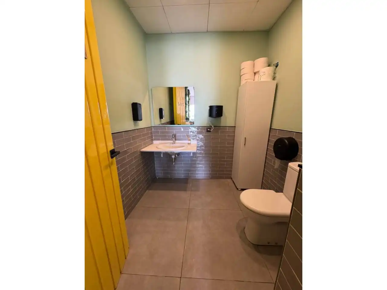 Badezimmer von Geschaftsraum zur Miete in Rincón de la Victoria