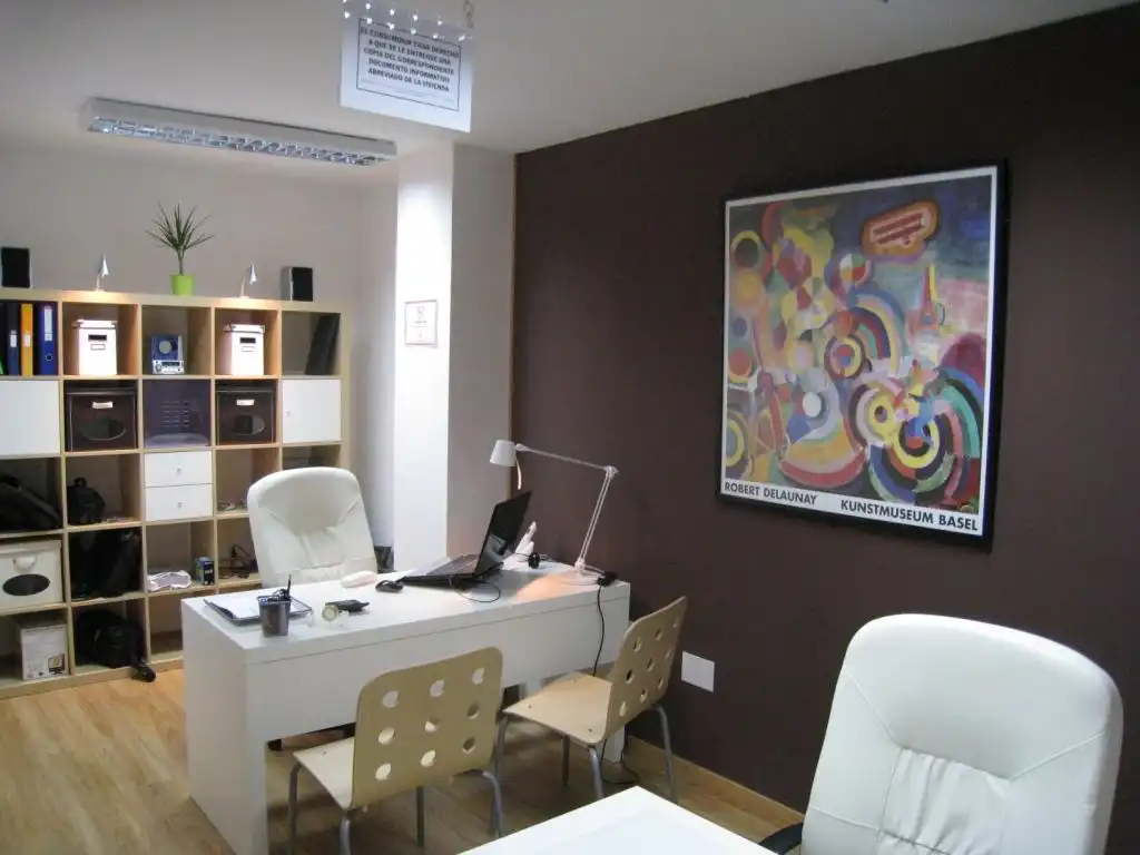 Büro zur Miete in Málaga mit Klimaanlage, Heizung und Möbliert