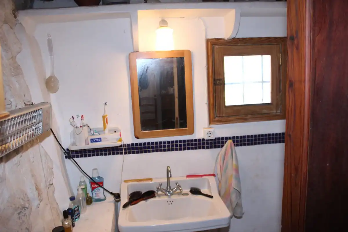 Bany de Finca rústica en venda en Fornalutx amb Jardí privat, Terrassa i Traster
