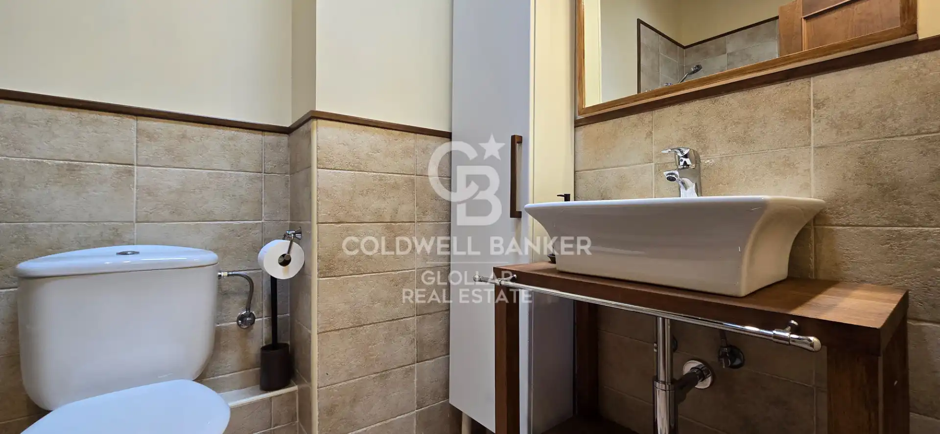 Bathroom of Duplexes for rent in Osséja  with Parquet flooring, Terrace and Furnished