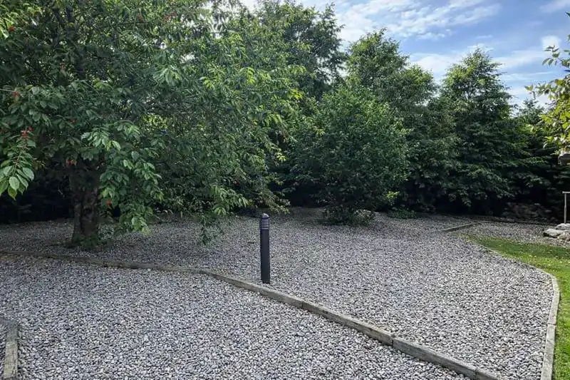 Aparcament de Casa o xalet en venda en Vitoria - Gasteiz amb Calefacció, Jardí privat i Terrassa