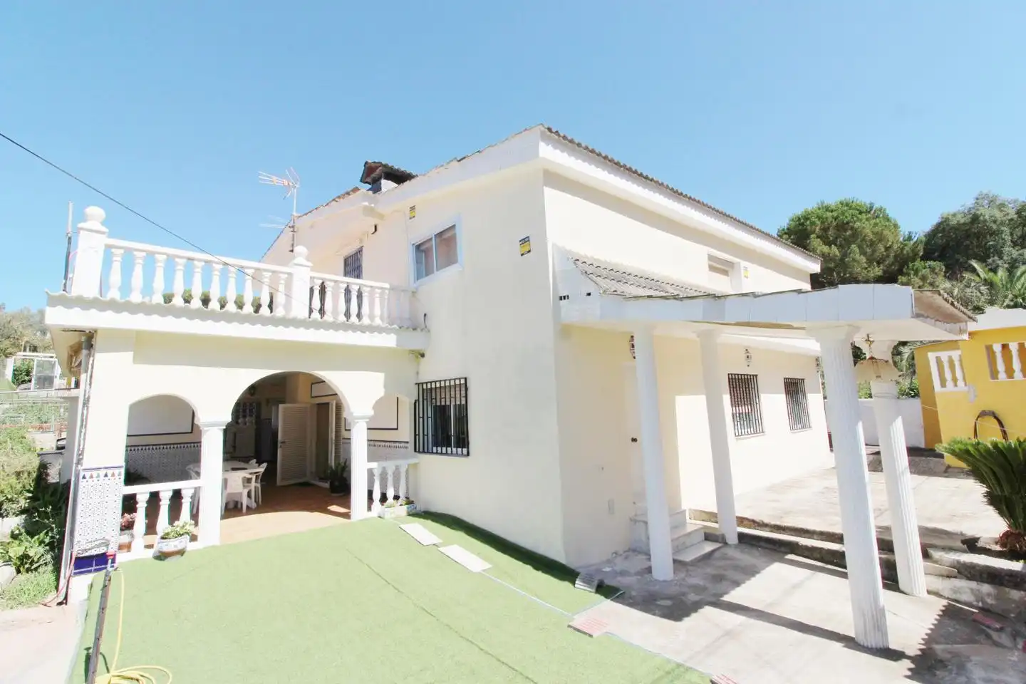 Haus mit Garten zum Verkauf in Montbarbat, imagen 2
