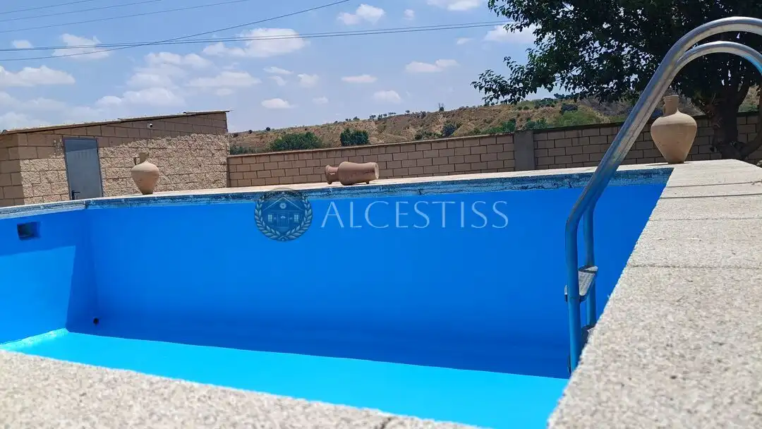 Piscina de Casa o xalet en venda en El Viso de San Juan amb Aire condicionat, Calefacció i Jardí privat