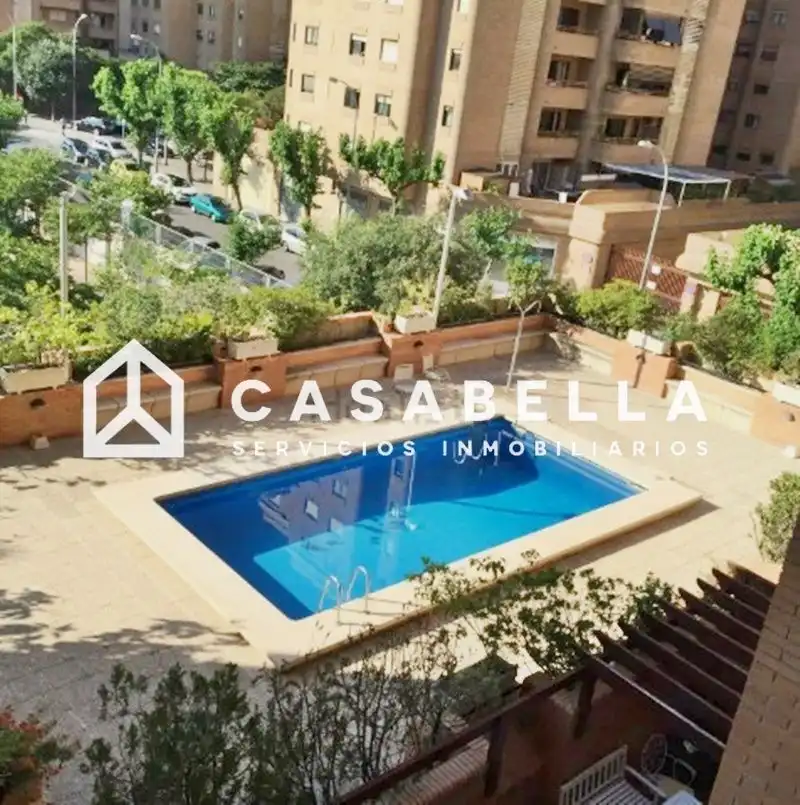 Vista exterior de Piso en venta en Valencia con Aire acondicionado, Calefacción y Trastero