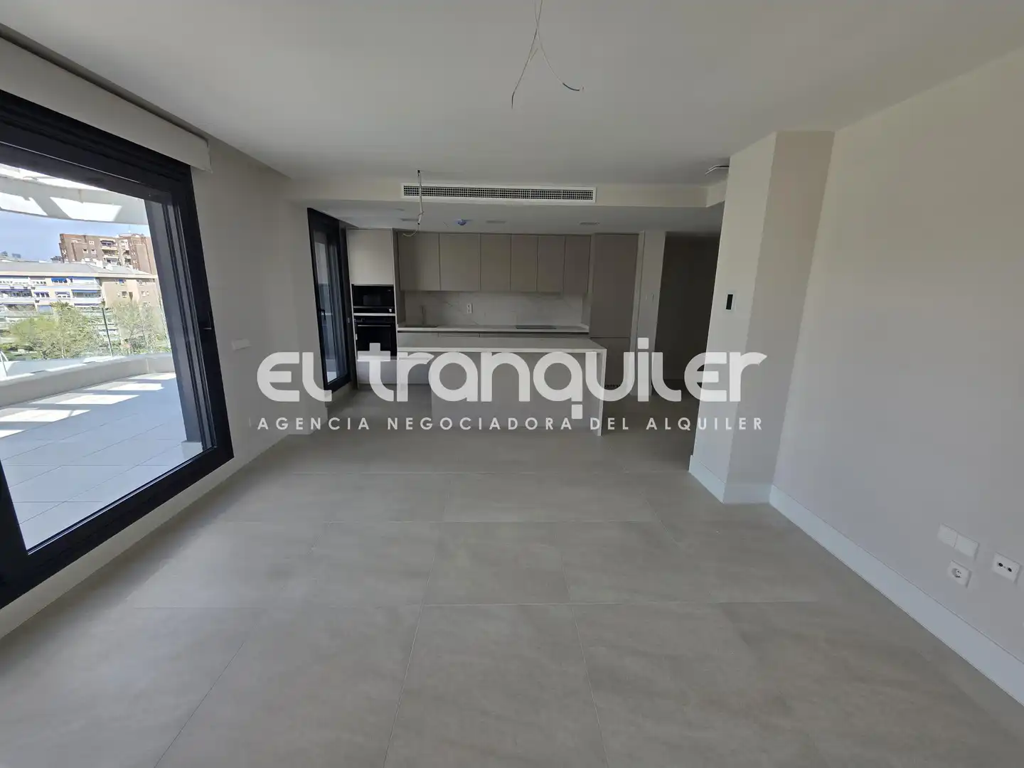 Kitchen of Flat for rent in Madrid  with Air Conditioner, Terrace and Storage room