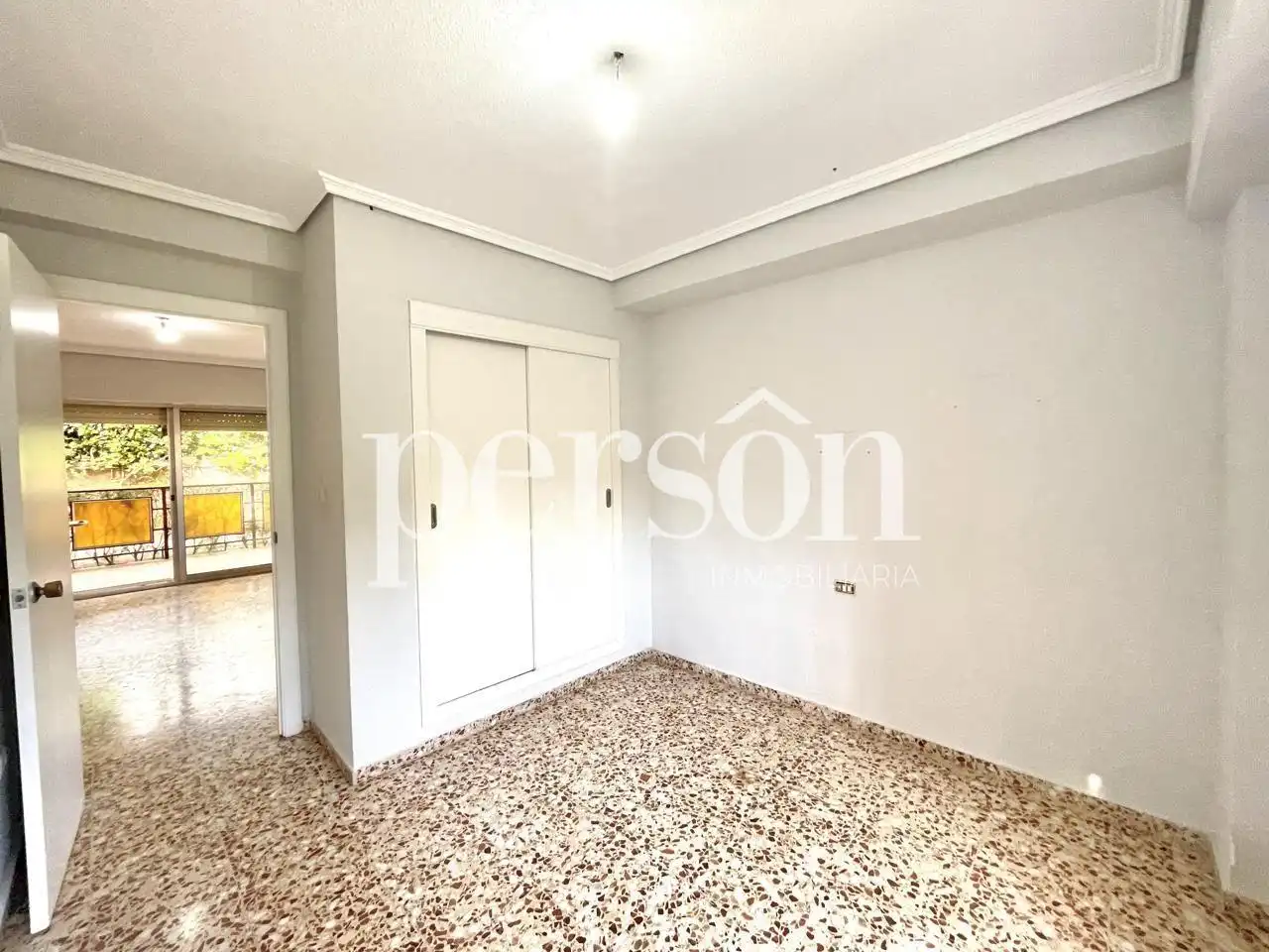 Bedroom of Flat for rent in Torrent  with Terrace and Community pool