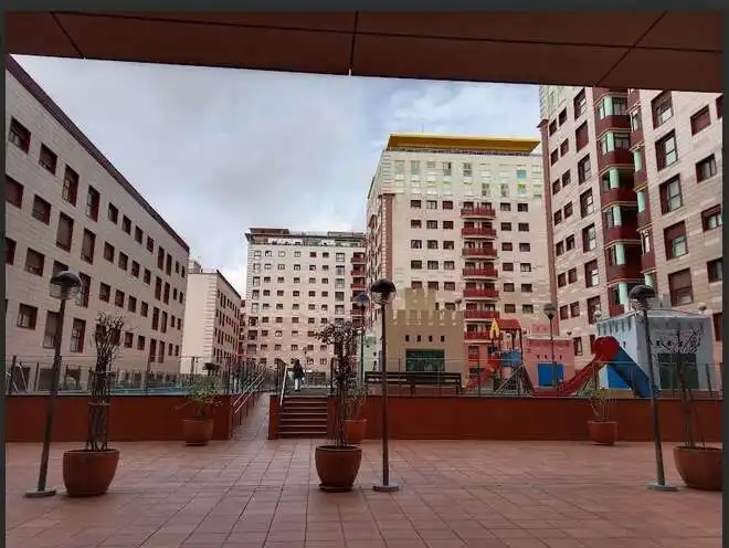 Exterior view of Flat for sale in Sevilla  with Air Conditioner and Community pool