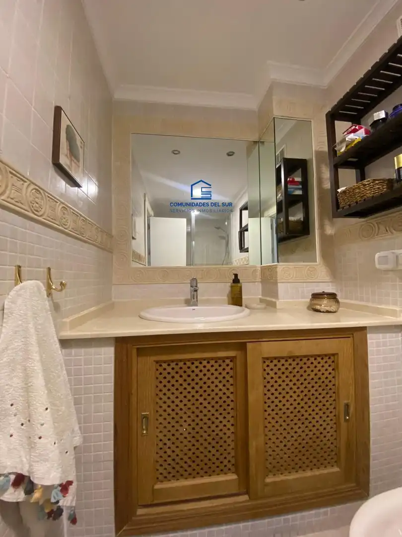 Bathroom of Flat for rent in Cádiz  with Furnished