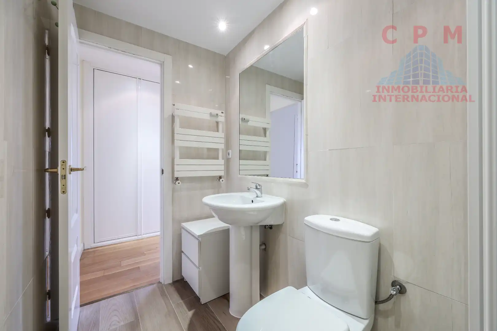 Badezimmer von Wohnung zur Miete in Hortaleza