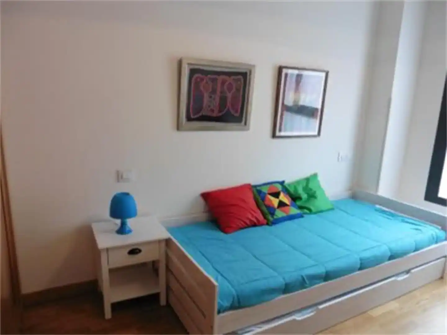 Dormitori de Pis per a compartir en  Logroño amb Jardí privat, Parquet i Moblat