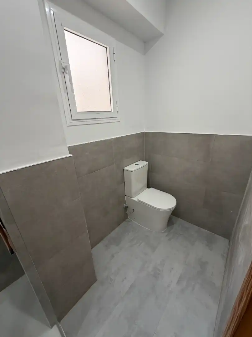 Bany de Pis en venda en Málaga amb Aire condicionat i Forn