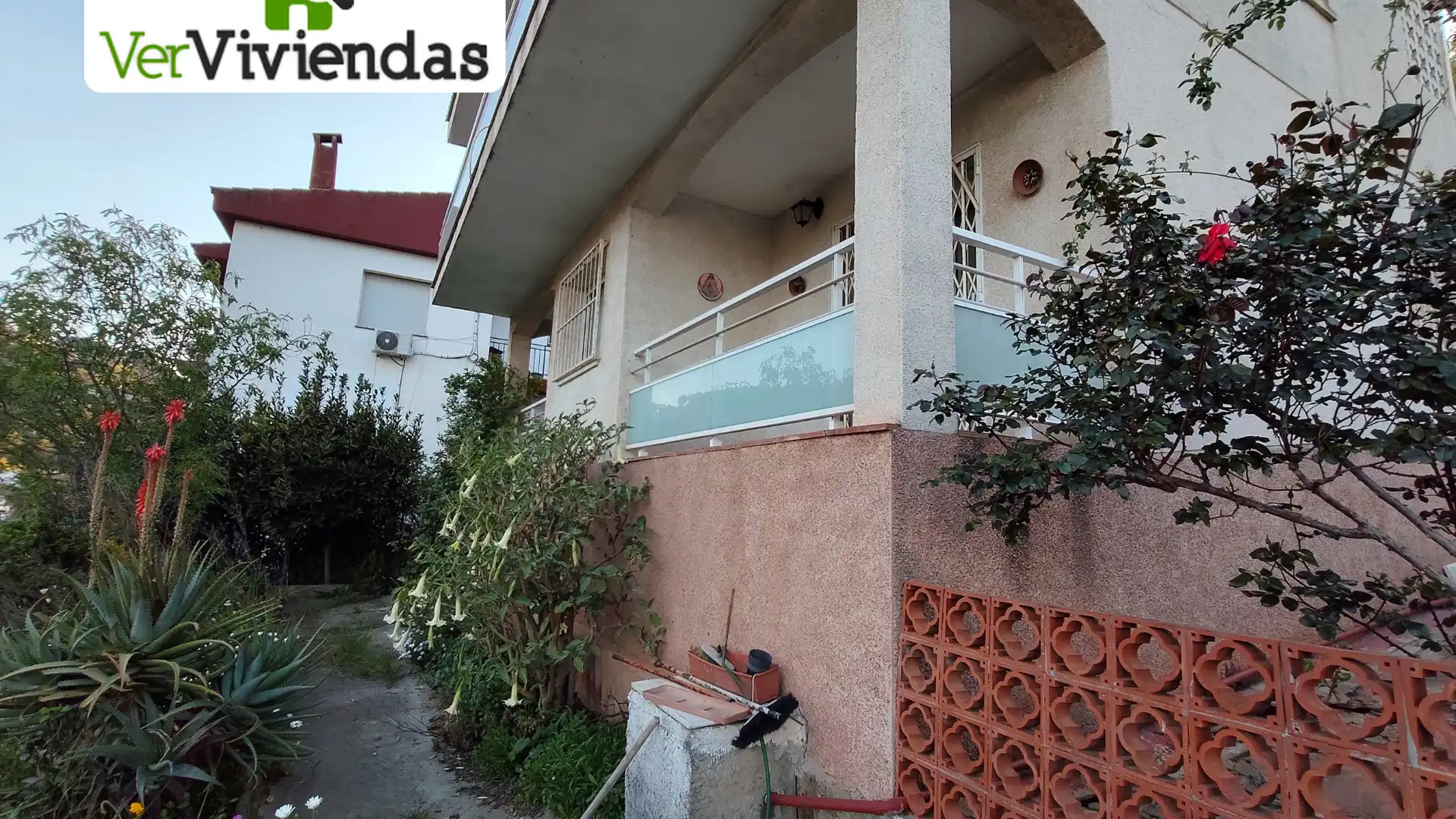 Jardín de Casa o chalet en venta en Vallirana con Aire acondicionado, Calefacción y Jardín privado