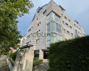 Vista exterior de Pis de lloguer en Santander amb Calefacció, Jardí privat i Piscina comunitària