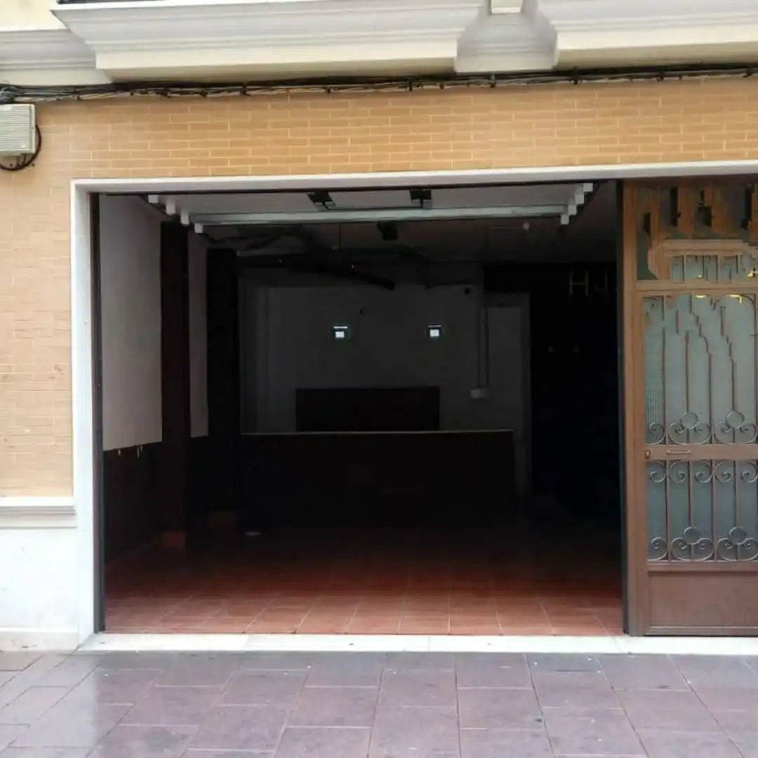 Local comercial en venda a Cabra, imagen 2