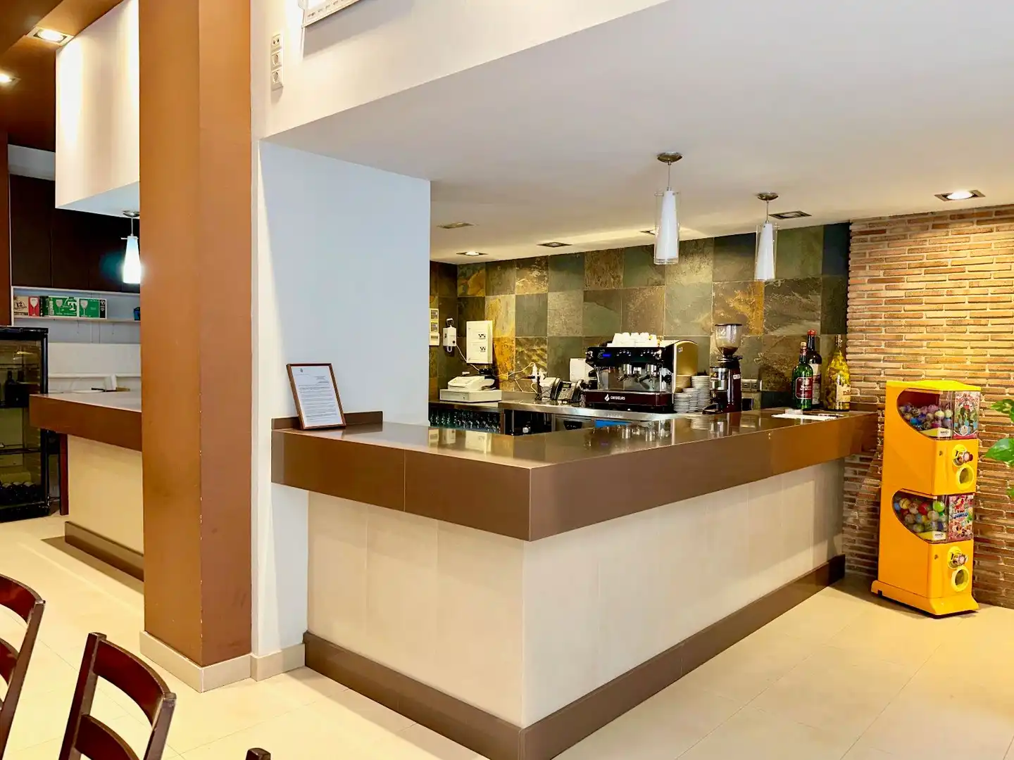 Local en venta en Corts Valencianes, Piscinas