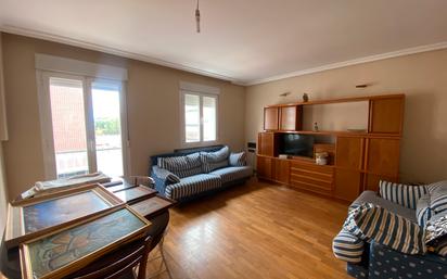 Living room of Flat for sale in Palencia Capital  with Air Conditioner and Balcony