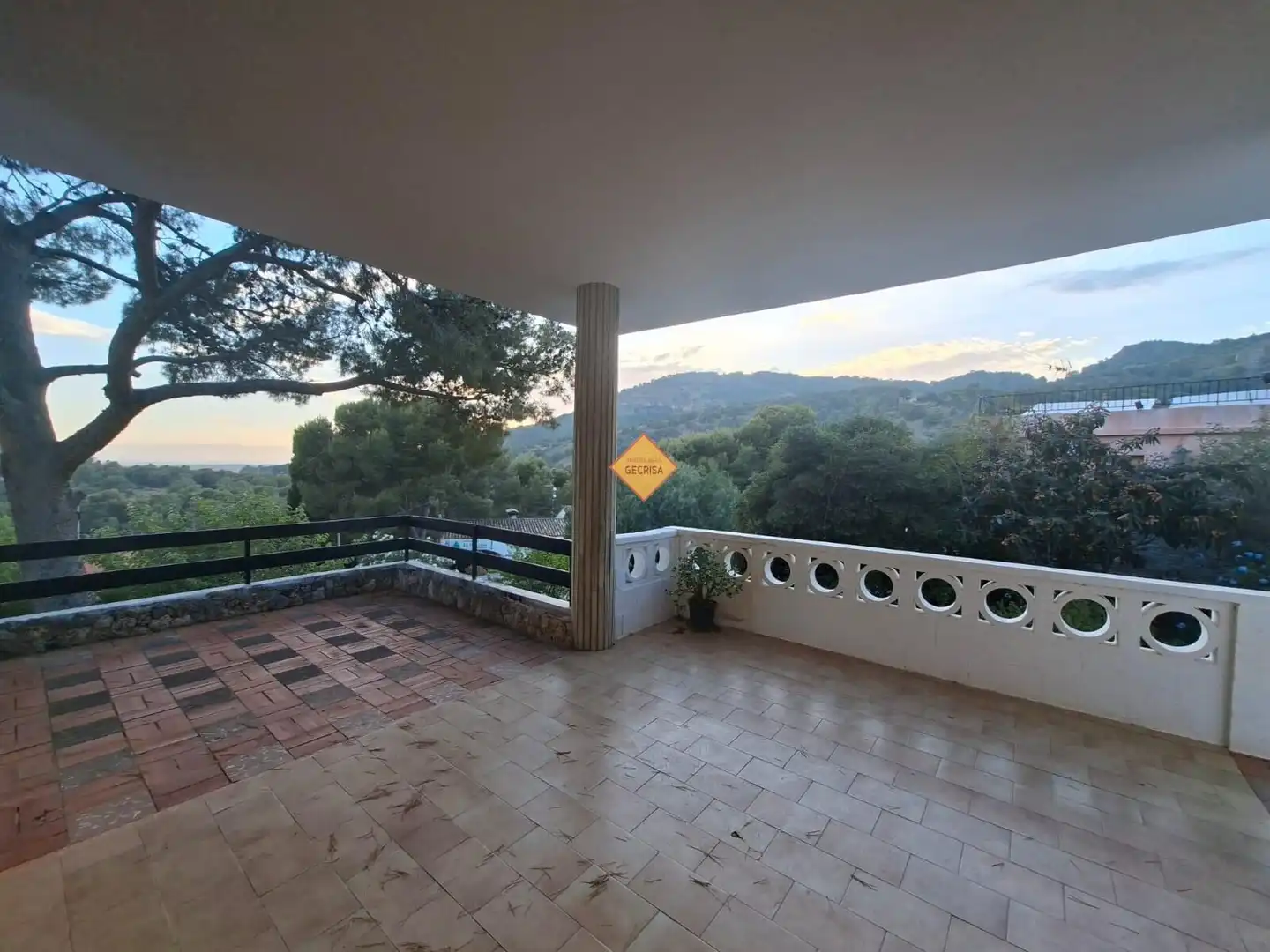 Terrassa de Casa o xalet en venda en Náquera amb Piscina i Piscina comunitària