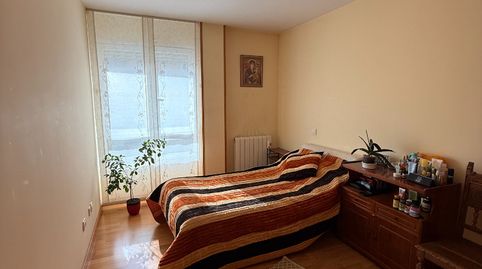 Foto 4 de Apartament en venda a Calle Alcanadre, Los Lirios, Logroño