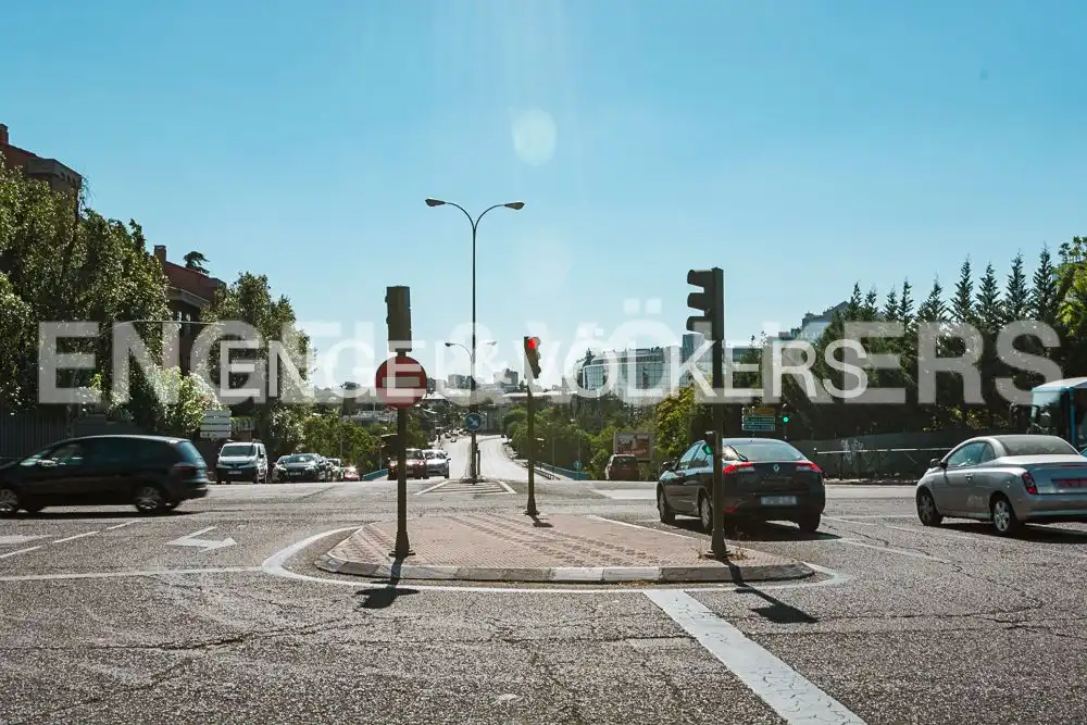 Vista exterior de Pis de lloguer en Madrid amb Calefacció